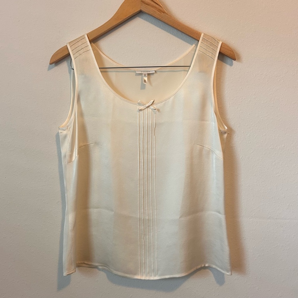 Escada Women’s 40 100% Silk Cream Sleeveless Tank Top Blouse